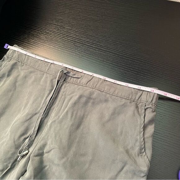 Lands’ End Mid Rise Straight Leg Green Pants Women’s 4 - Picture 10 of 12